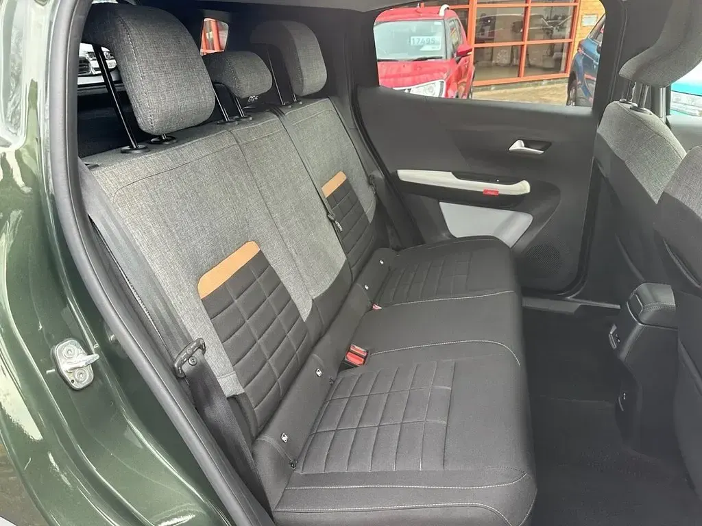 New Citroën e-C3 84 kW (115 HP) 2025 Green Hatchback