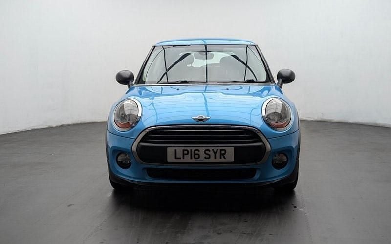 Used Mini ONE Hatch 102 HP (75 kW) 2016 Blue Hatchback