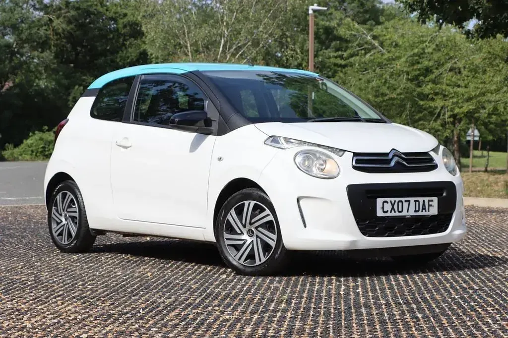 Used Citroën C1 Feel 68 HP (50 kW) 2016 White Hatchback