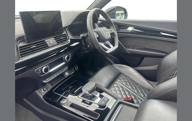 Used Audi Q5 Black Edition 200 HP (147 kW) 2023 Grey SUV