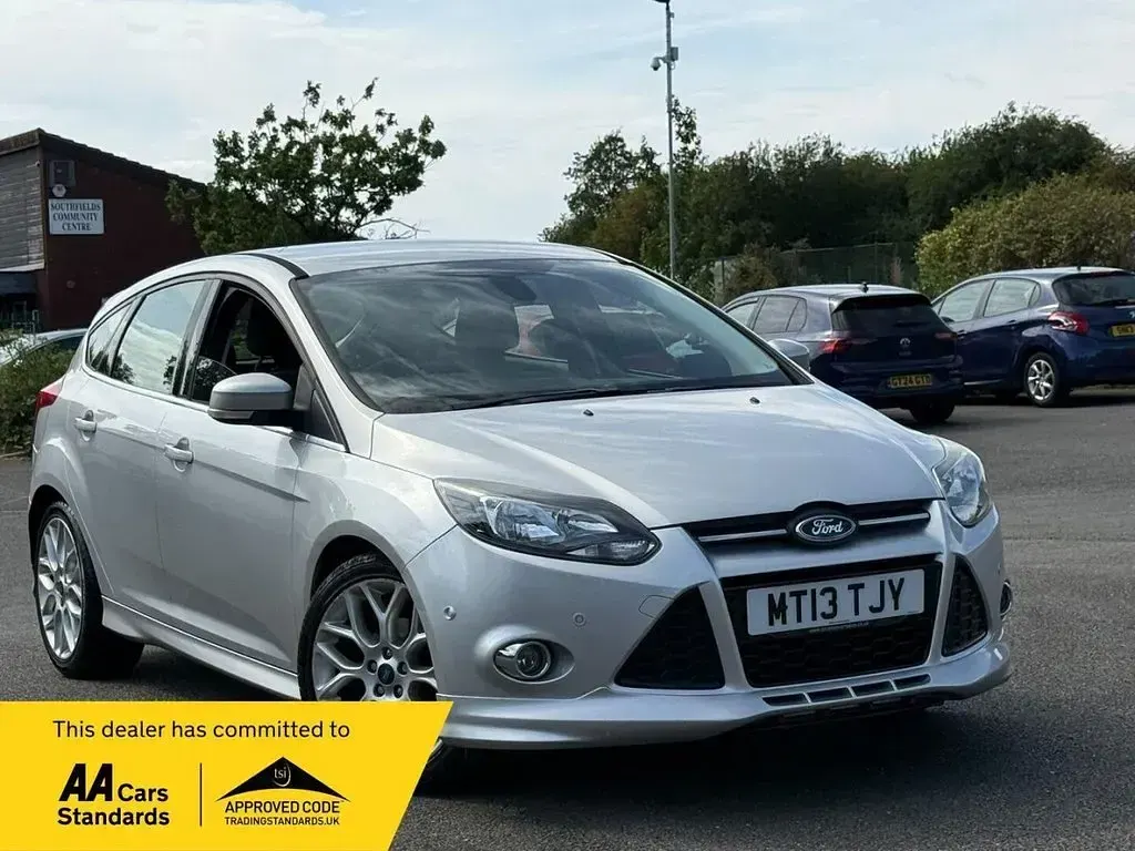 Used Ford Focus Zetec 116 HP (85 kW) 2013 Hatchback
