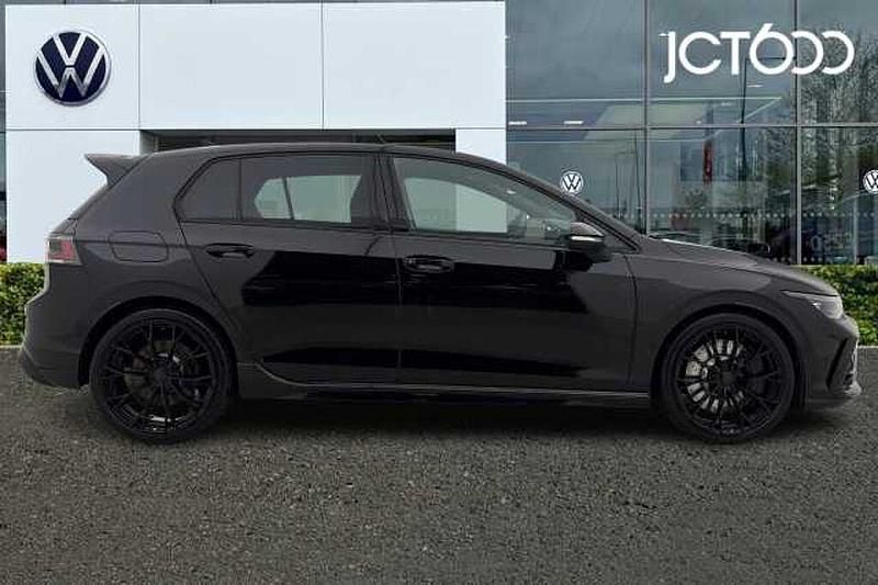 Used VW Golf VIII Black Edition 333 HP (244 kW) 2025 Black Hatchback