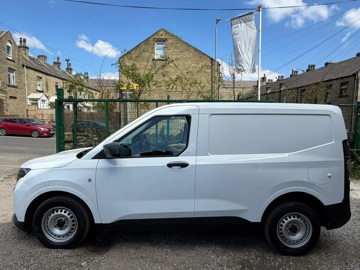 Begagnad Ford Transit 2024 Vit Van