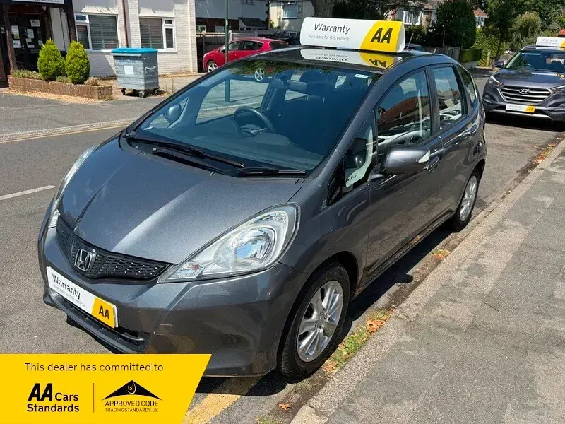 Used Honda Jazz ES 99 HP (72 kW) 2013 Grey Hatchback