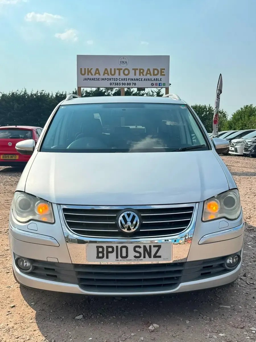 Used VW Touran SE 2010 Silver MPV