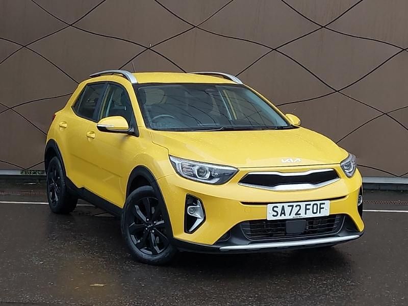 Yellow Used 2022 Kia Stonic SUV | £12,998 (Fair price) - Image 1/4