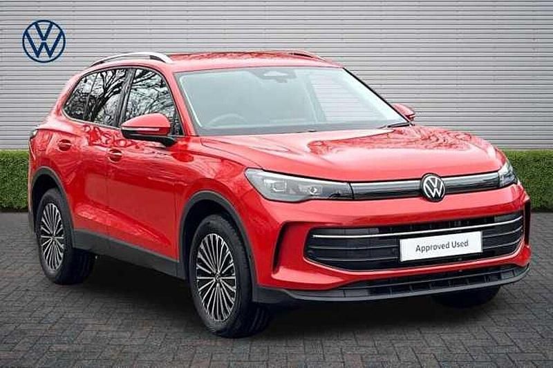 Used VW Tiguan Match 204 HP (150 kW) 2025 Persimmon red SUV