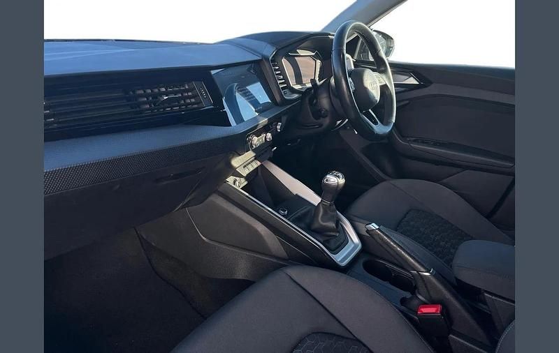 Used Audi A1 Design 150 HP (110 kW) 2021 Blue Hatchback