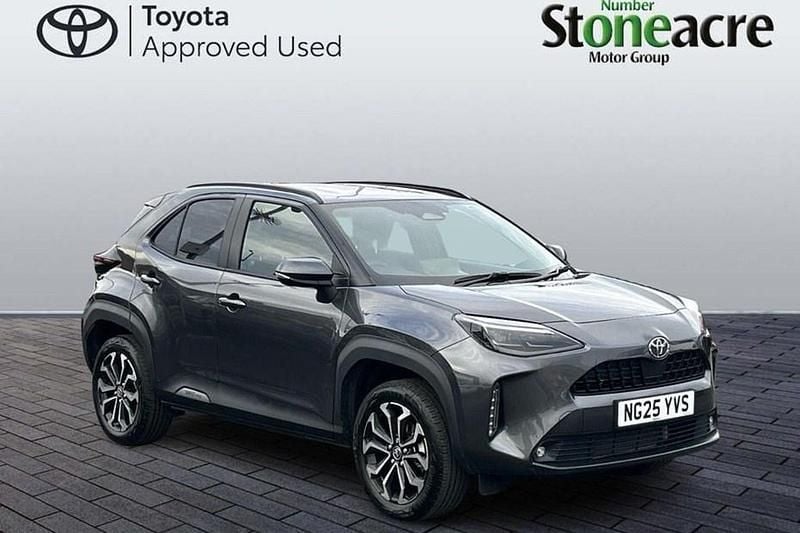 Used 2025 Toyota Yaris Hybrid Design SUV | £25,000 (Fair price) - Image 1/1