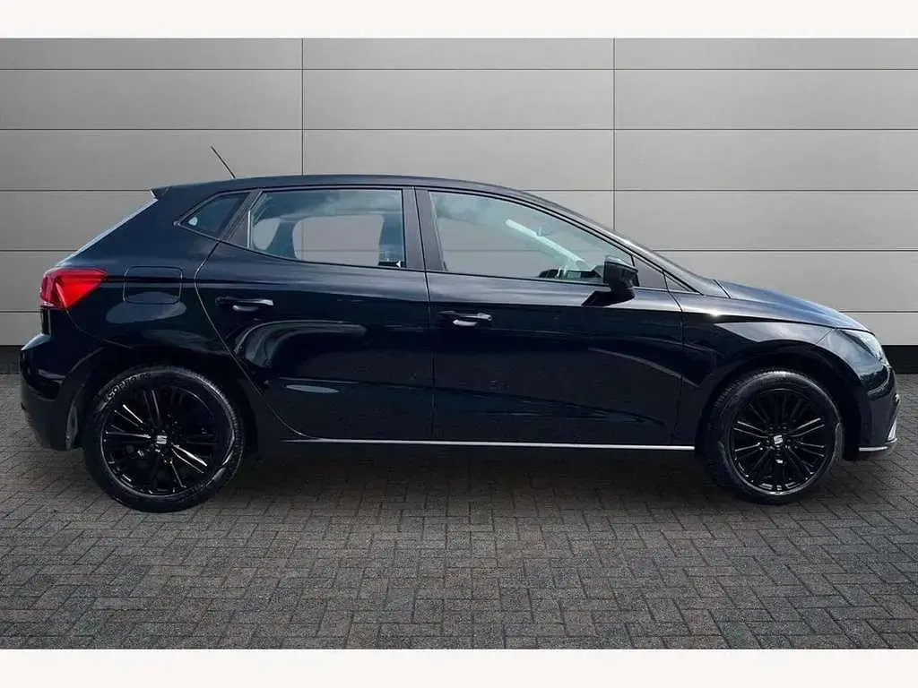 Used Seat Ibiza SE Technology 95 HP (69 kW) 2022 Midnight black Hatchback