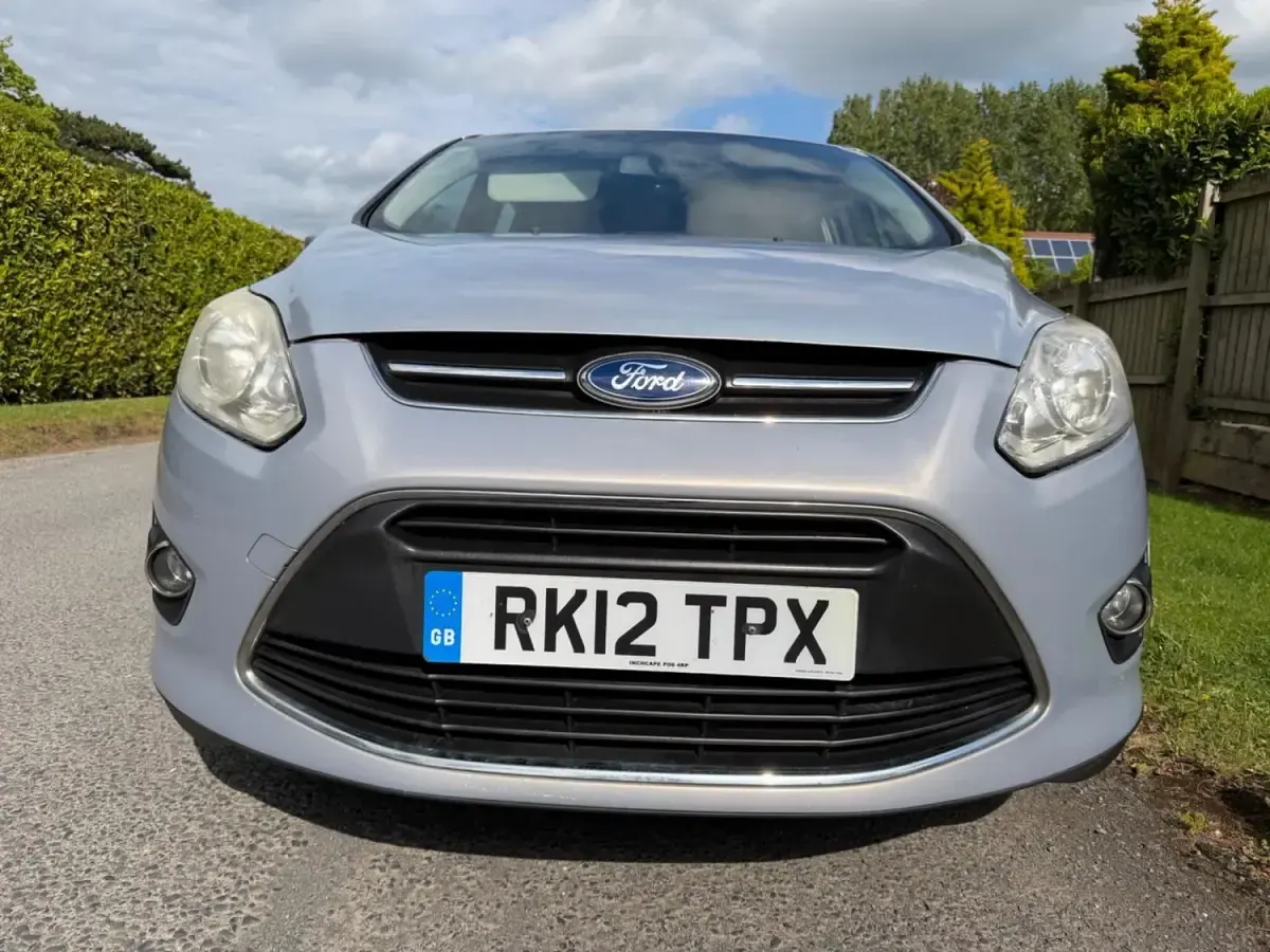 Usado Ford C-MAX Zetec 2012 Prateado Monovolume