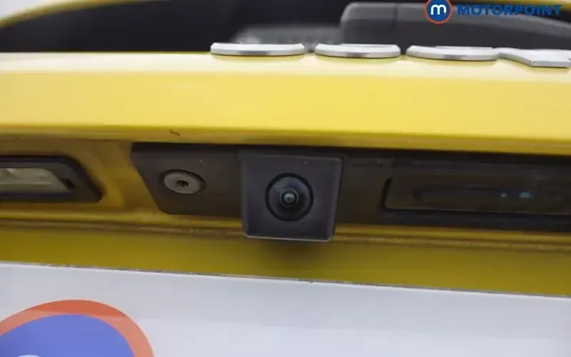 Used Jeep Avenger EV Summit 114 kW (156 HP) 2025 Yellow SUV