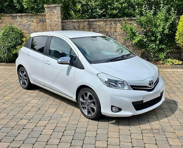 Used Toyota Yaris Trend 2013 White Hatchback