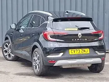 Second-hand Renault Captur Techno 160 CP (117 kW) 2023 Negru SUV