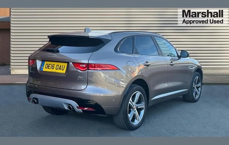 Second-hand Jaguar F-Pace S 300 CP (220 kW) 2016 Kaikoura stone SUV