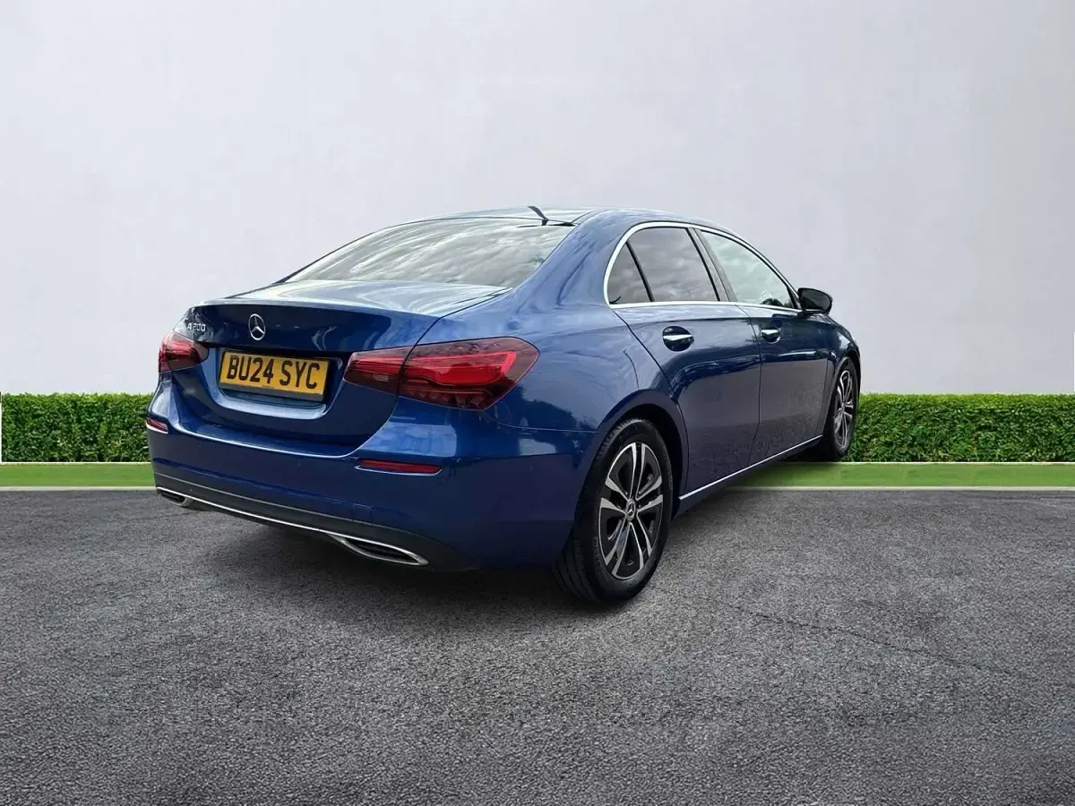 Used Mercedes A200 Executive 163 HP (119 kW) 2024 Blue Sedan
