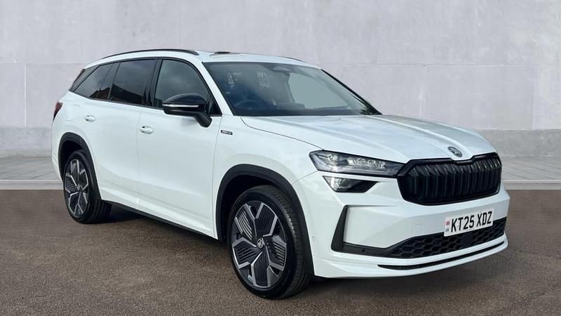 Used Skoda Kodiaq SportLine 150 HP (110 kW) 2025 Moon white metallic SUV