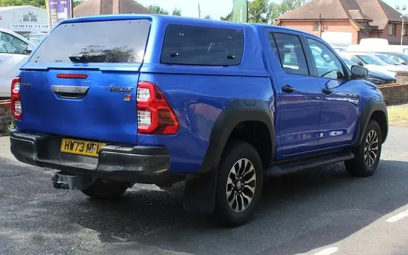 Used Toyota HiLux Sport 204 HP (150 kW) 2024 Blue Pickup