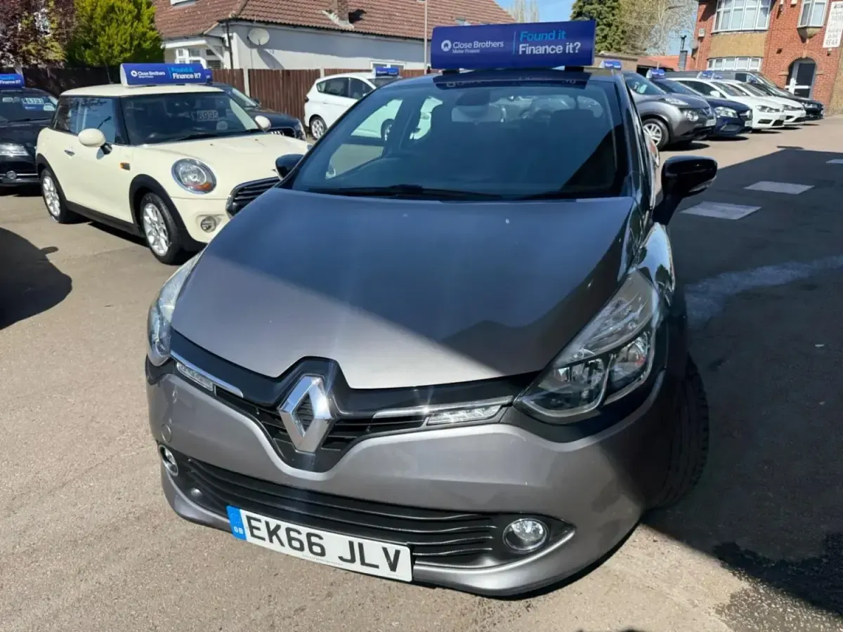 Gebraucht Renault Clio IV Dynamique 90 PS (66 kW) 2016 Grau Kleinwagen