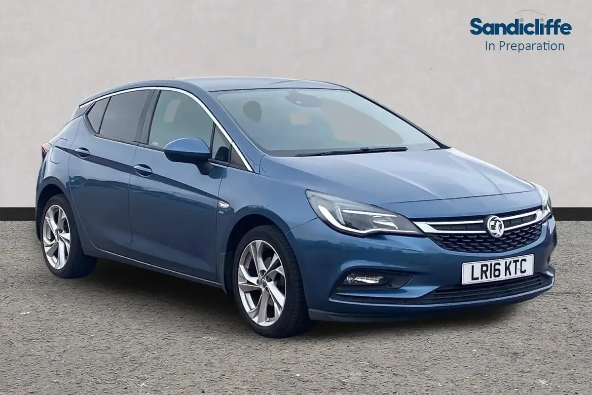 Used Vauxhall Astra SRi 100 HP (73 kW) 2018 Hatchback