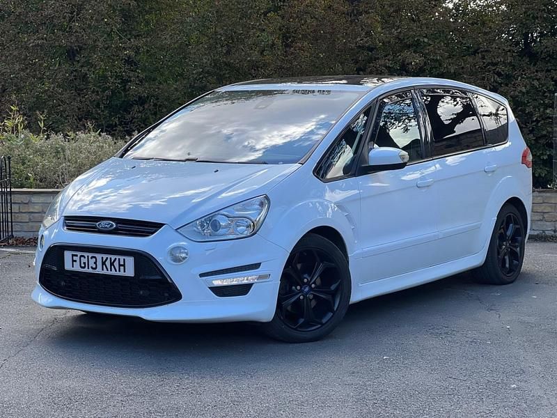White Used 2013 Ford S-MAX Titanium X MPV | £5,990 (Fair price) - Image 1/4