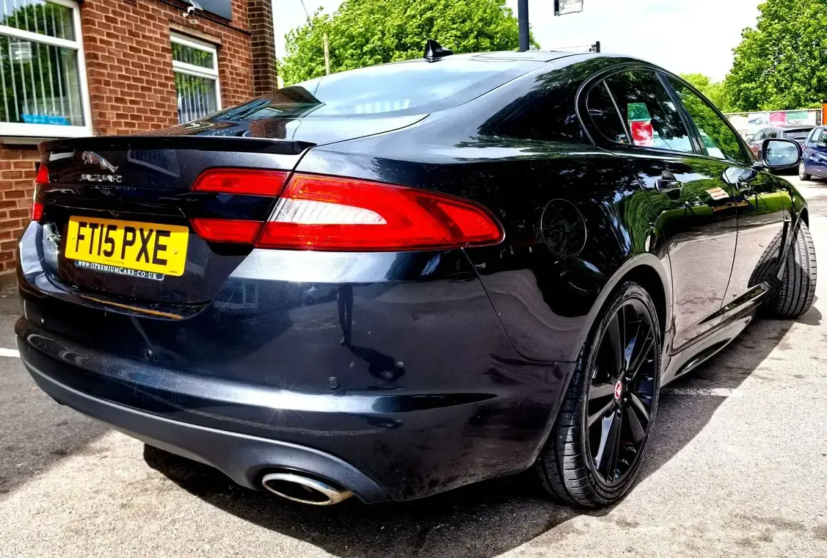 Used Jaguar XF R-Sport 200 HP (147 kW) 2015 Black Sedan