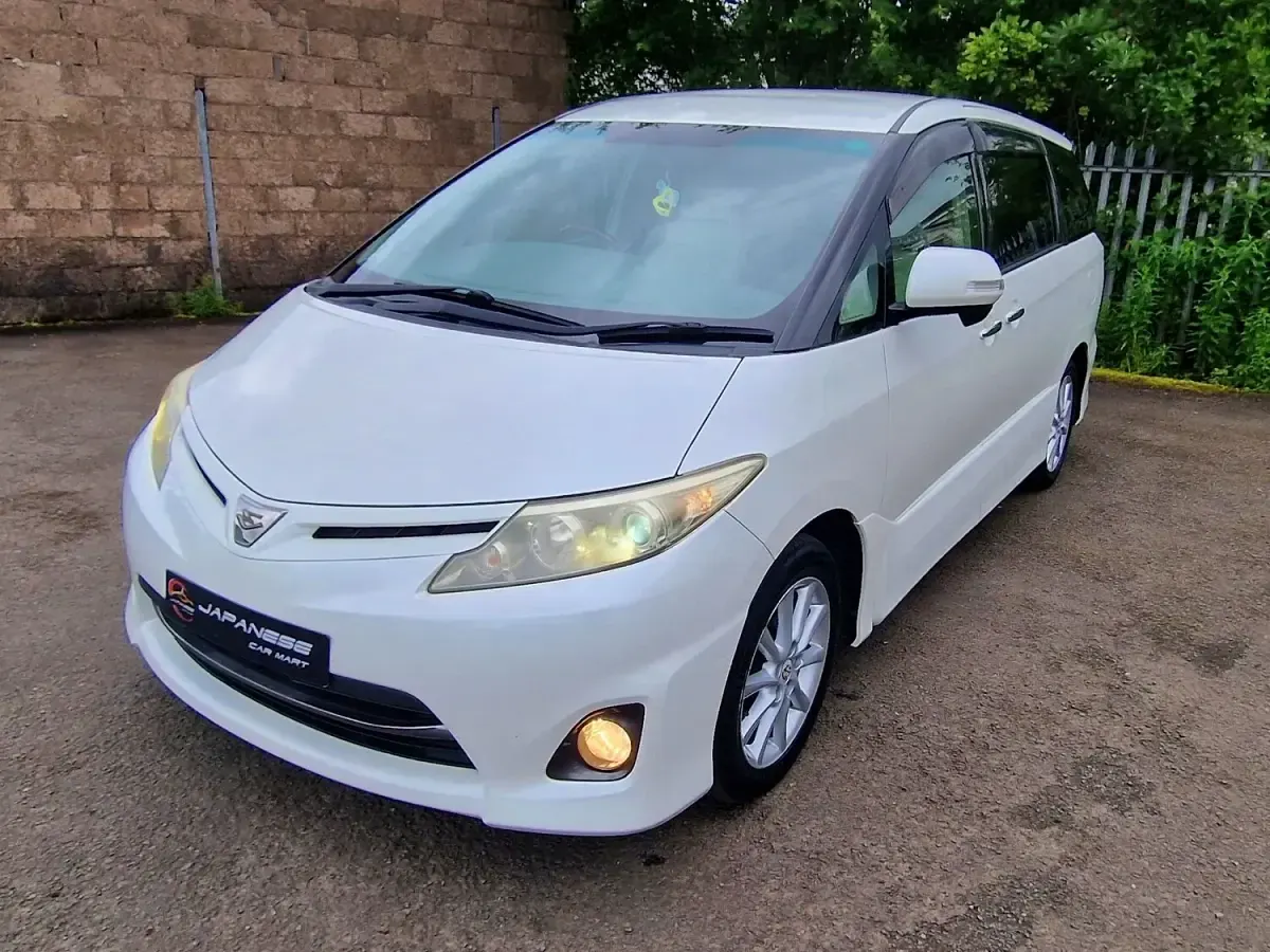 Used Toyota Estima 2011 White MPV