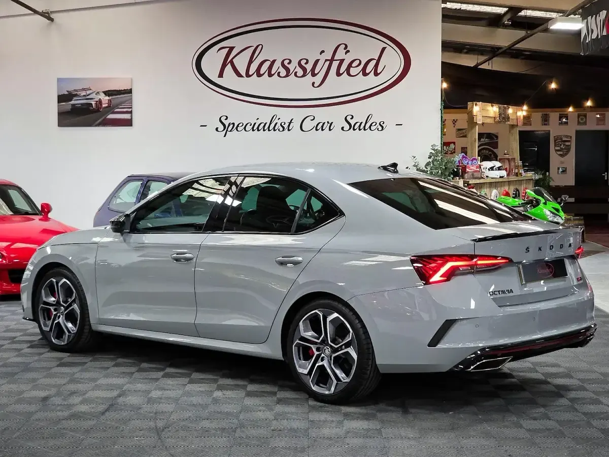 Used Skoda Octavia vRS 190 HP (139 kW) 2020 Grey Hatchback