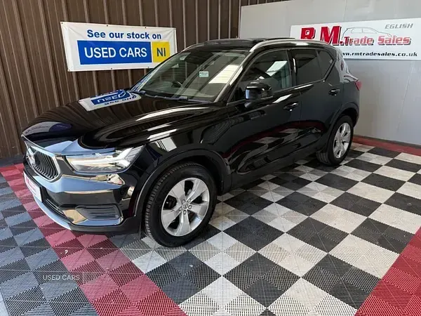 Used Volvo XC40 Momentum 150 HP (110 kW) 2019 Black SUV