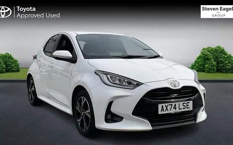 Second-hand Toyota Yaris Hybrid Design 116 CP (85 kW) 2026 Hatchback