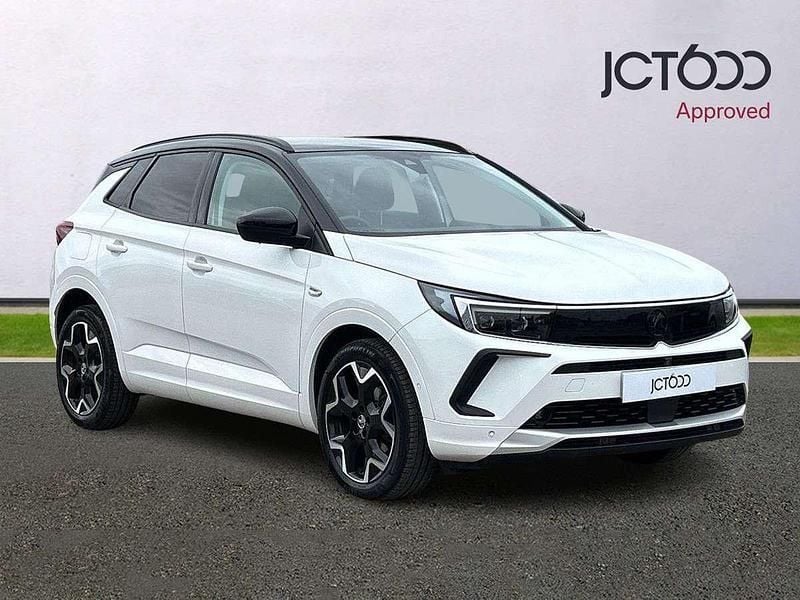 White Used 2022 Vauxhall Grandland X Ultimate SUV | £18,500 (Fair price) - Image 1/4