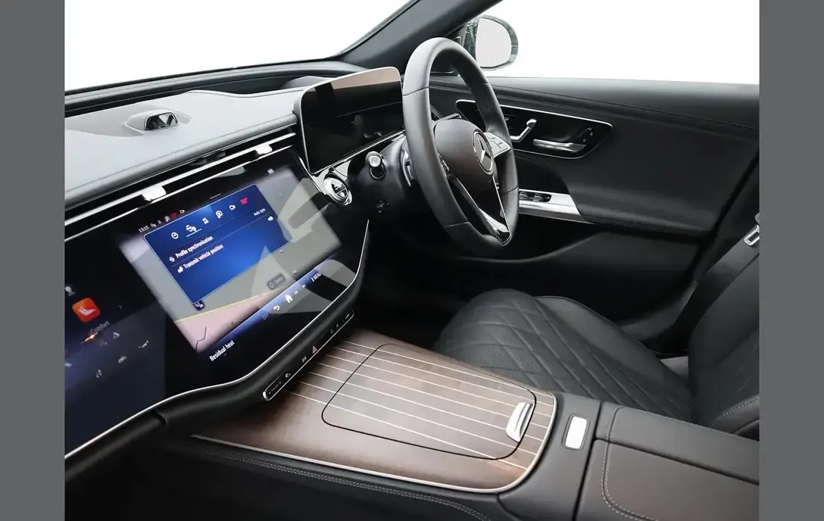 Used Mercedes E220 Exclusive 194 HP (142 kW) 2025 Black Estate