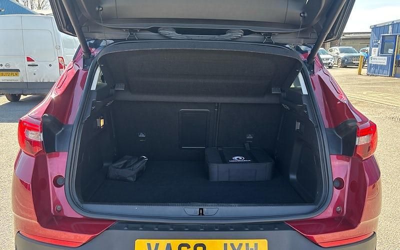 Used Vauxhall Grandland X Ultimate 300 HP (220 kW) 2020 Red SUV
