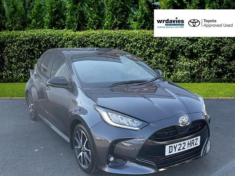 Grey Used 2022 Toyota Yaris Hybrid Hatchback | £17,795 (Fair price) - Image 1/4