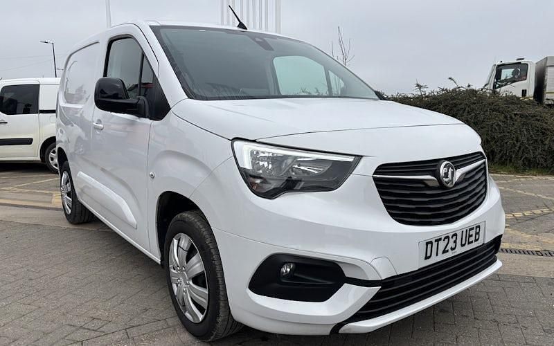 Used Vauxhall Combo 101 HP (74 kW) 2023 MPV