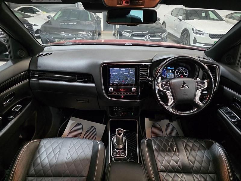 Used Mitsubishi Outlander P-HEV 2020 Red SUV