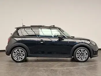 Used Mini Cooper Classic 114 kW (156 HP) 2026 Midnight black ii Hatchback