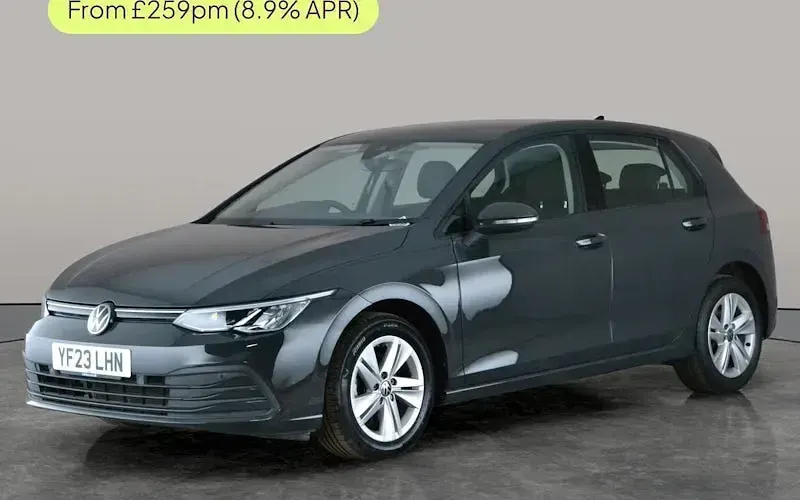 Used VW Golf VIII Life 150 HP (110 kW) 2023 Hatchback