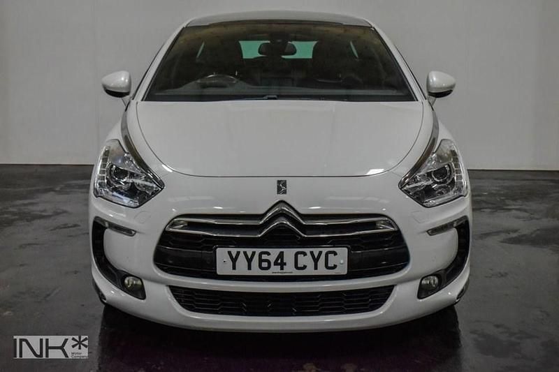 Used Citroën DS5 160 HP (117 kW) 2014 White Hatchback