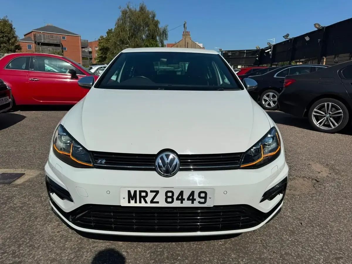 Used VW Golf VII R 2017 White Hatchback