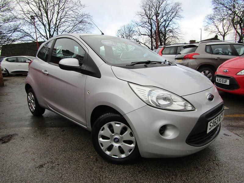 Used Ford Ka 69 HP (50 kW) 2014 Silver Hatchback