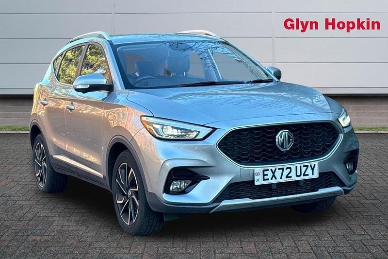 Used MG ZS Exclusive 111 HP (81 kW) 2022 Silver Hatchback