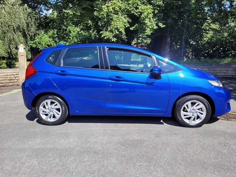 Blue Used 2016 Honda Jazz SE Hatchback | £9,995 (Fair price) - Image 1/4