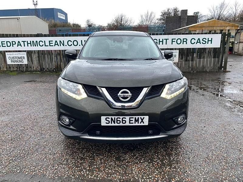 Used Nissan X-Trail Acenta 163 HP (119 kW) 2016 Green SUV