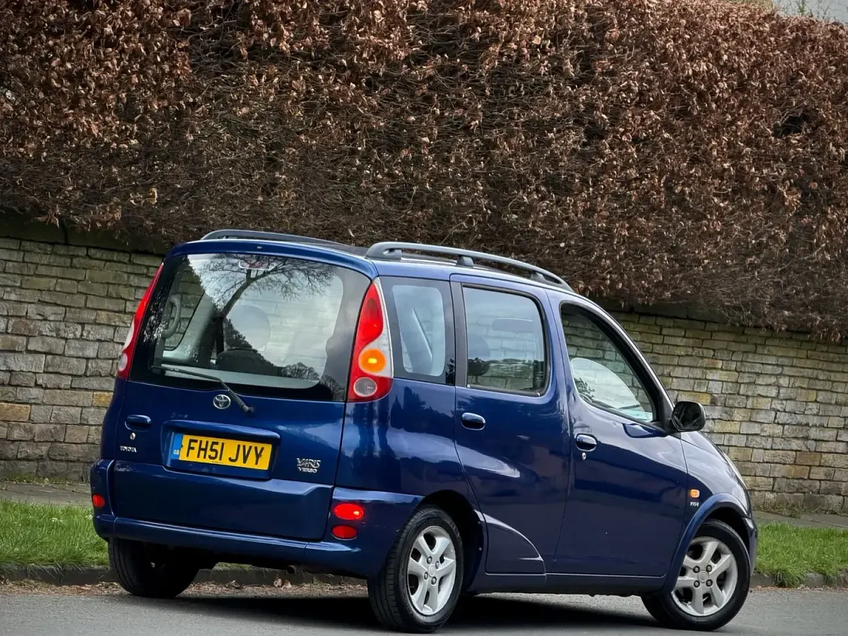 Used Toyota Yaris Verso 2002 Blue MPV