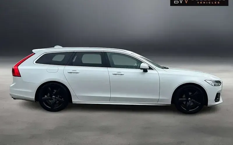 Used Volvo V90 R-Design 190 HP (139 kW) 2019 Estate