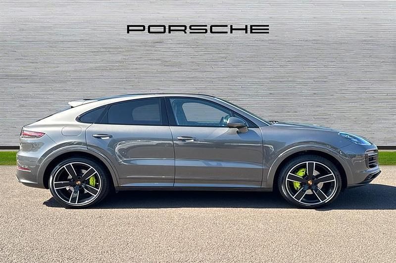 Used Porsche Cayenne 462 HP (339 kW) 2020 Grey SUV
