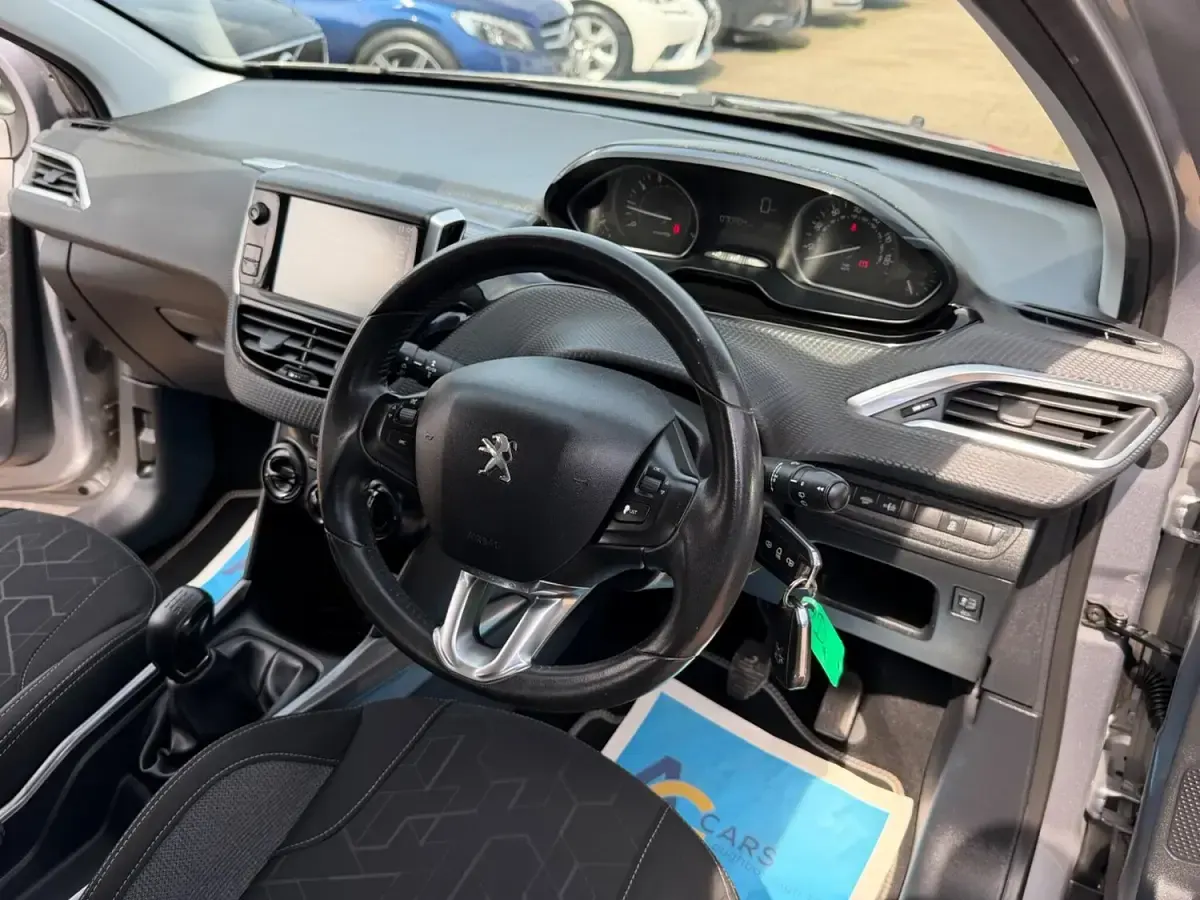 Used Peugeot 2008 Active 82 HP (60 kW) 2016 Grey SUV