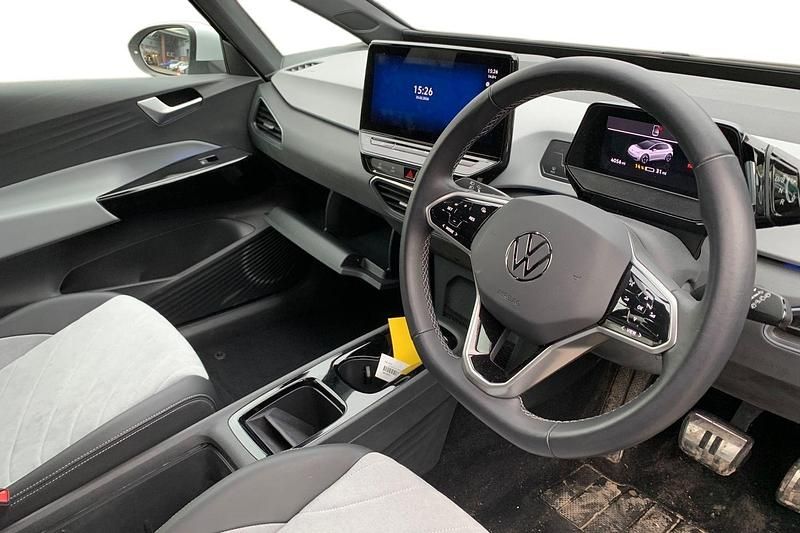 Used VW ID.3 Comfortline 150 kW (204 HP) 2023 White Hatchback