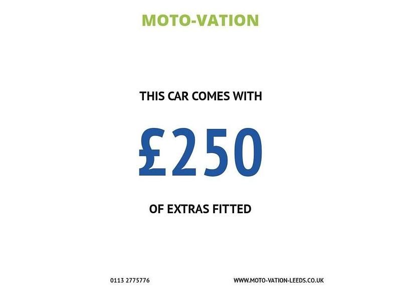 Used Nissan Note Acenta Premium 80 HP (58 kW) 2015 White Hatchback